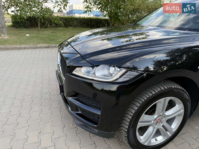 Позашляховик / Кросовер Jaguar F-Pace 2017 в Луцьку