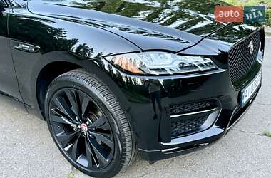 Внедорожник / Кроссовер Jaguar F-Pace 2018 в 