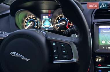 Внедорожник / Кроссовер Jaguar F-Pace 2018 в 