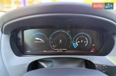 Внедорожник / Кроссовер Jaguar F-Pace 2017 в 