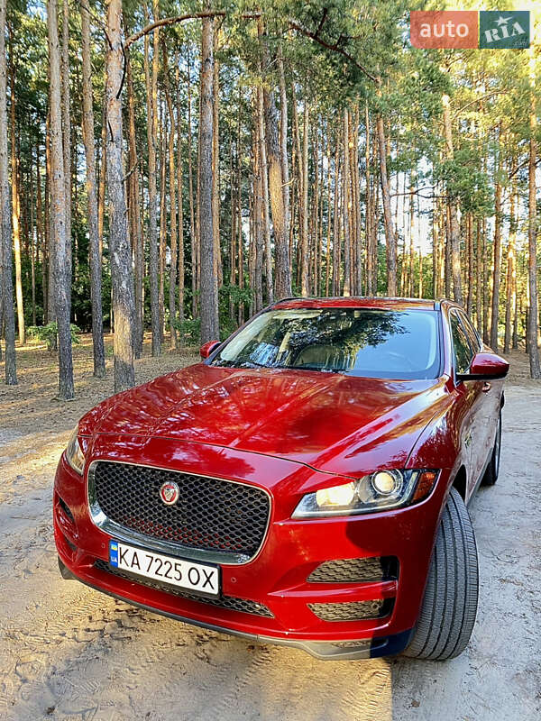 Внедорожник / Кроссовер Jaguar F-Pace 2018 в 