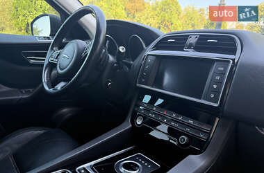 Внедорожник / Кроссовер Jaguar F-Pace 2017 в 