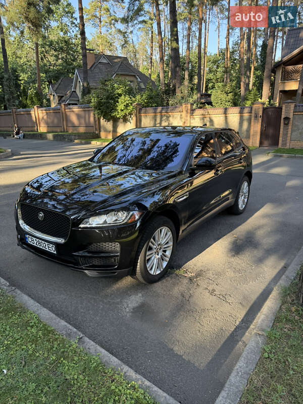 Внедорожник / Кроссовер Jaguar F-Pace 2016 в 