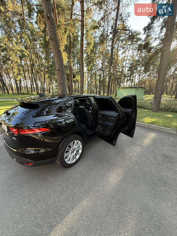 Позашляховик / Кросовер Jaguar F-Pace 2016 в Чернігові
