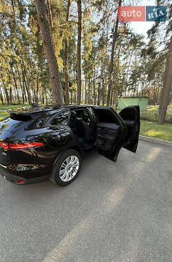 Внедорожник / Кроссовер Jaguar F-Pace 2016 в 