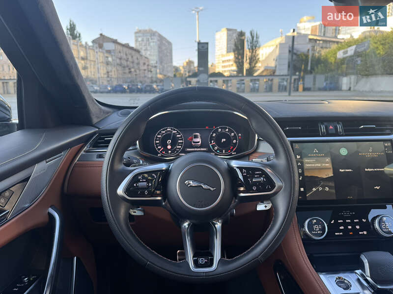 Внедорожник / Кроссовер Jaguar F-Pace 2023 в Киеве
