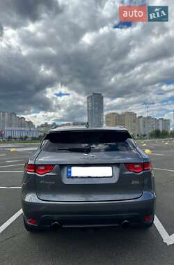 Позашляховик / Кросовер Jaguar F-Pace 2016 в 
