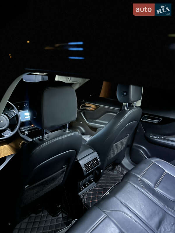Внедорожник / Кроссовер Jaguar F-Pace 2019 в Полтаве