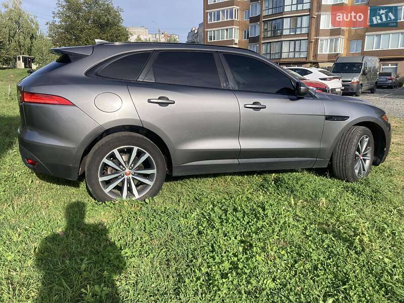 Позашляховик / Кросовер Jaguar F-Pace 2016 в Хмельницькому фото 21 Позашляховик / Кросовер Jaguar F-Pace 2016 в Хмельницькому