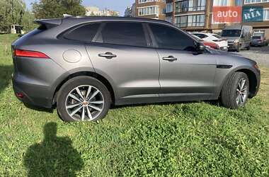Внедорожник / Кроссовер Jaguar F-Pace 2016 в 