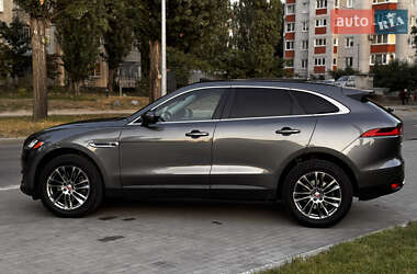 Позашляховик / Кросовер Jaguar F-Pace 2017 в 