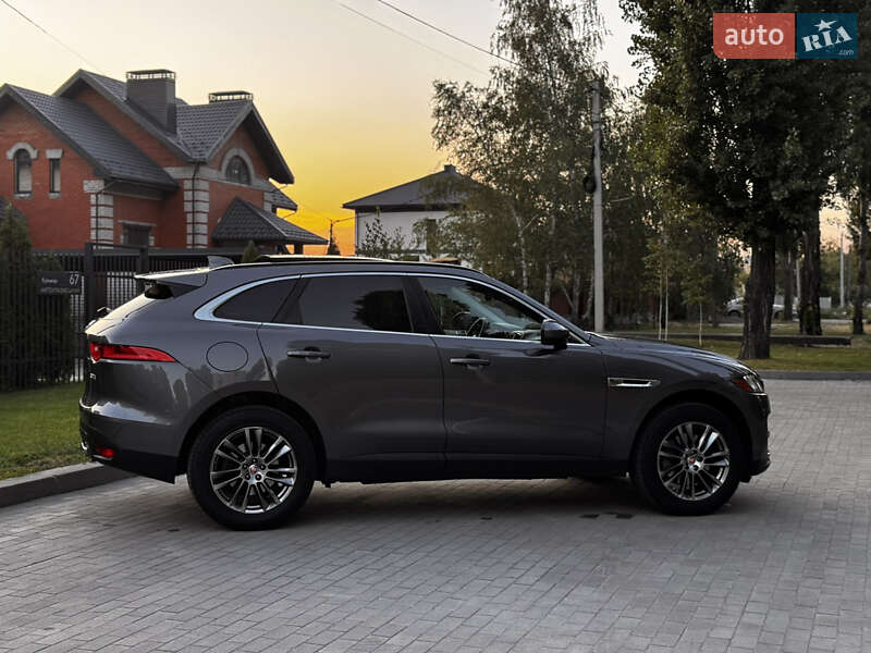 Позашляховик / Кросовер Jaguar F-Pace 2017 в Кременчуці