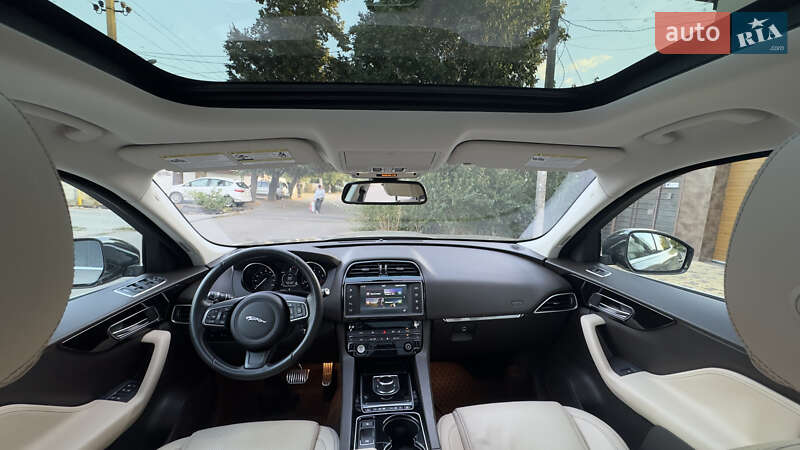 Позашляховик / Кросовер Jaguar F-Pace 2016 в Одесі