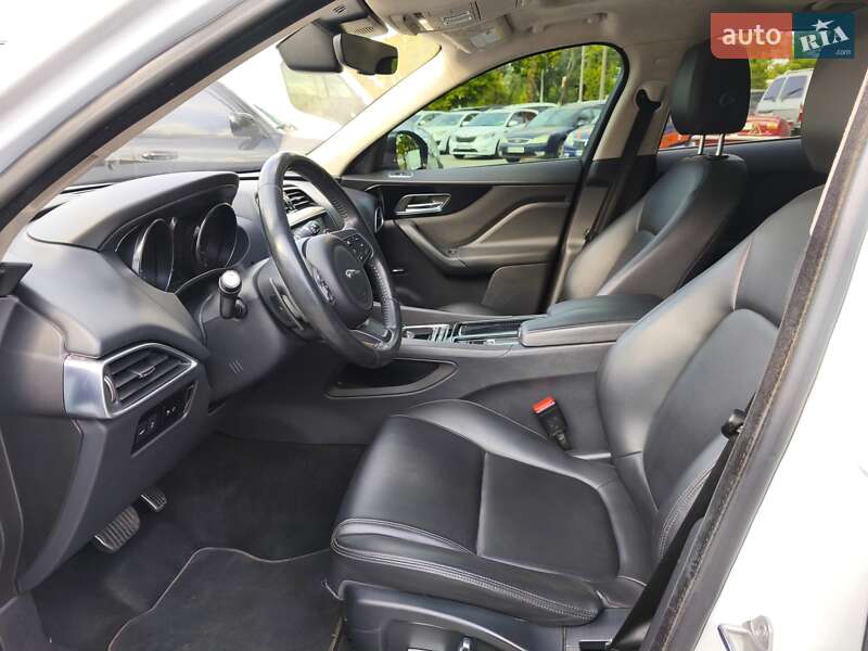 Позашляховик / Кросовер Jaguar F-Pace 2018 в Дніпрі