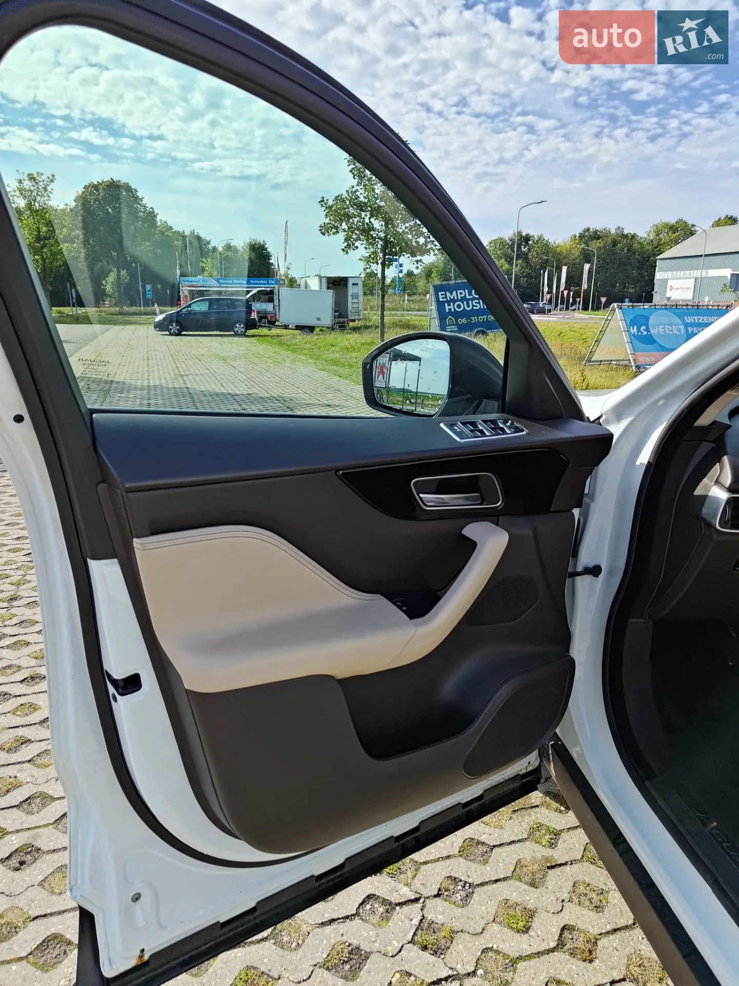 2016 Jaguar F-Pace - мініатюра 24