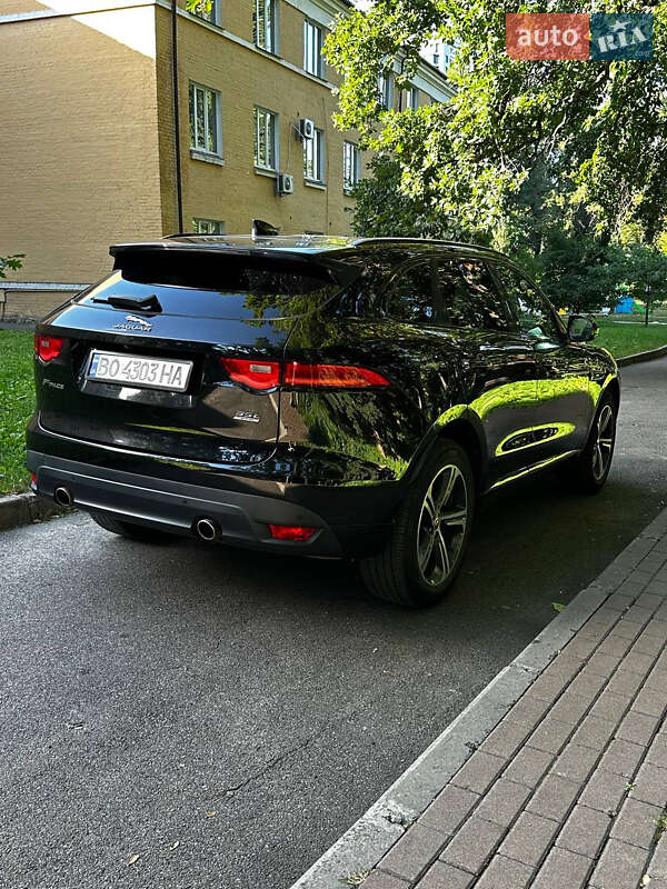 Позашляховик / Кросовер Jaguar F-Pace 2017 в Києві