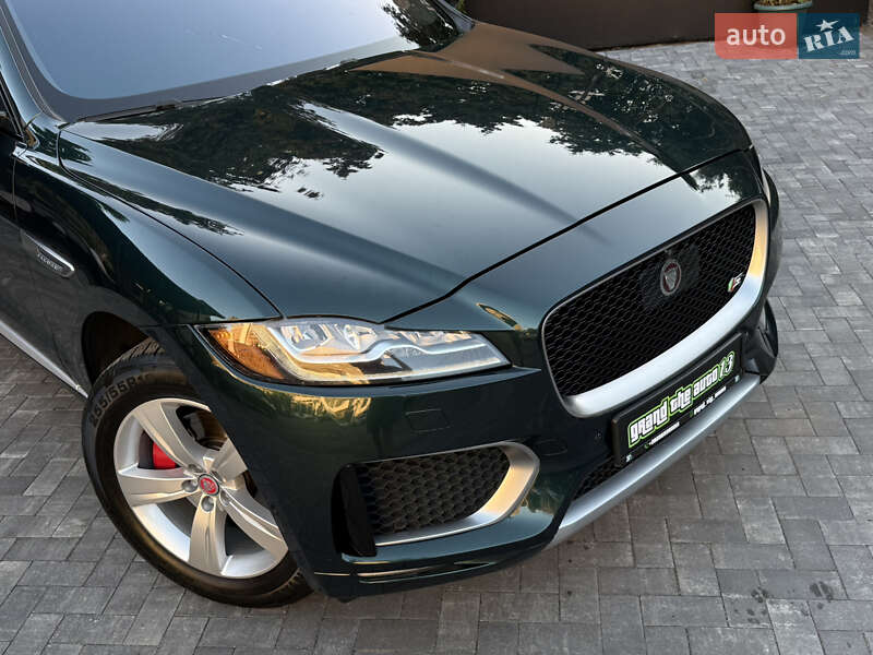 Позашляховик / Кросовер Jaguar F-Pace 2016 в Києві