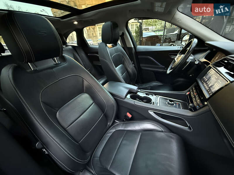 Позашляховик / Кросовер Jaguar F-Pace 2016 в Києві