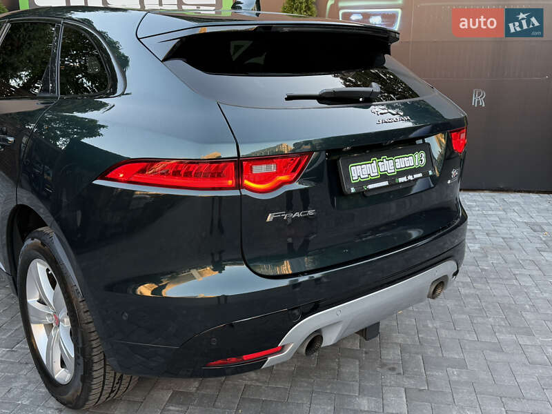 Позашляховик / Кросовер Jaguar F-Pace 2016 в Києві