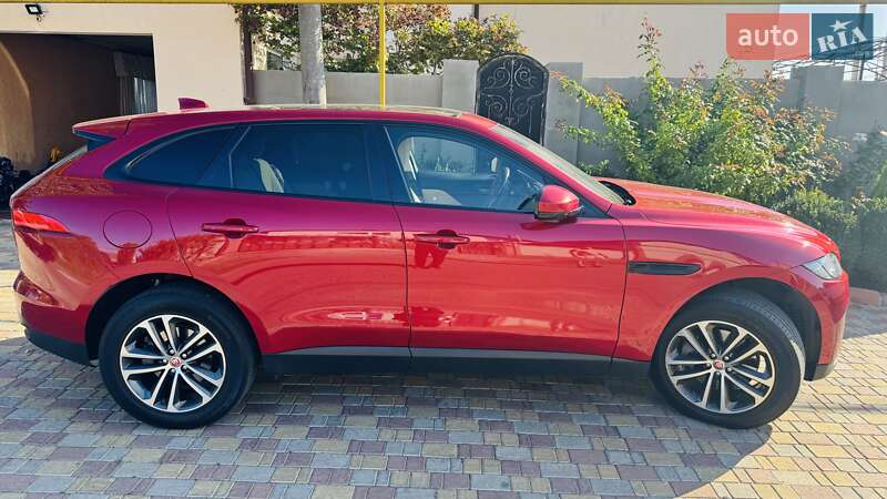 Внедорожник / Кроссовер Jaguar F-Pace 2016 в 