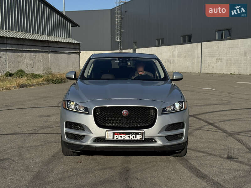 Внедорожник / Кроссовер Jaguar F-Pace 2017 в Киеве