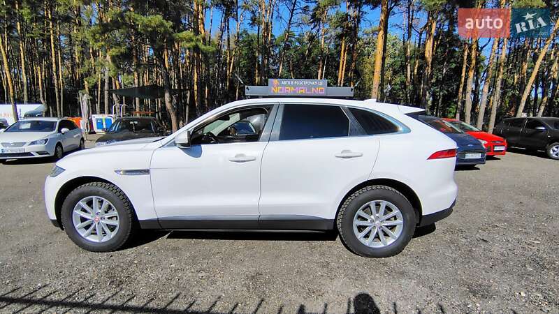 Позашляховик / Кросовер Jaguar F-Pace 2016 в 