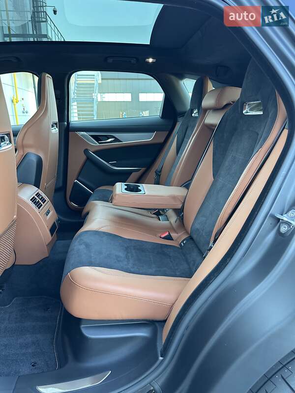 Позашляховик / Кросовер Jaguar F-Pace 2023 в Києві