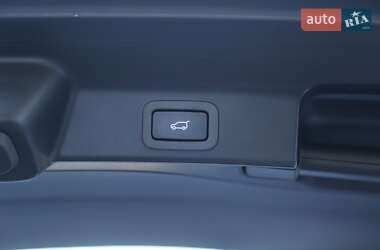 Внедорожник / Кроссовер Jaguar F-Pace 2018 в 