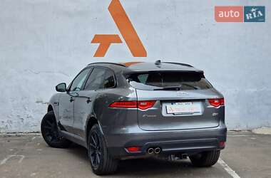 Позашляховик / Кросовер Jaguar F-Pace 2016 в 