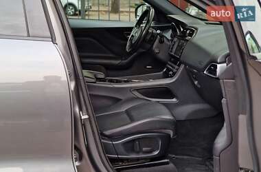 Позашляховик / Кросовер Jaguar F-Pace 2016 в 