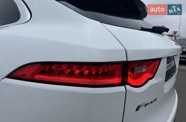 Позашляховик / Кросовер Jaguar F-Pace 2020 в 