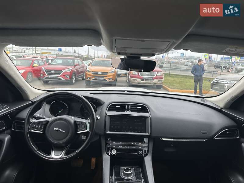 Позашляховик / Кросовер Jaguar F-Pace 2020 в Києві