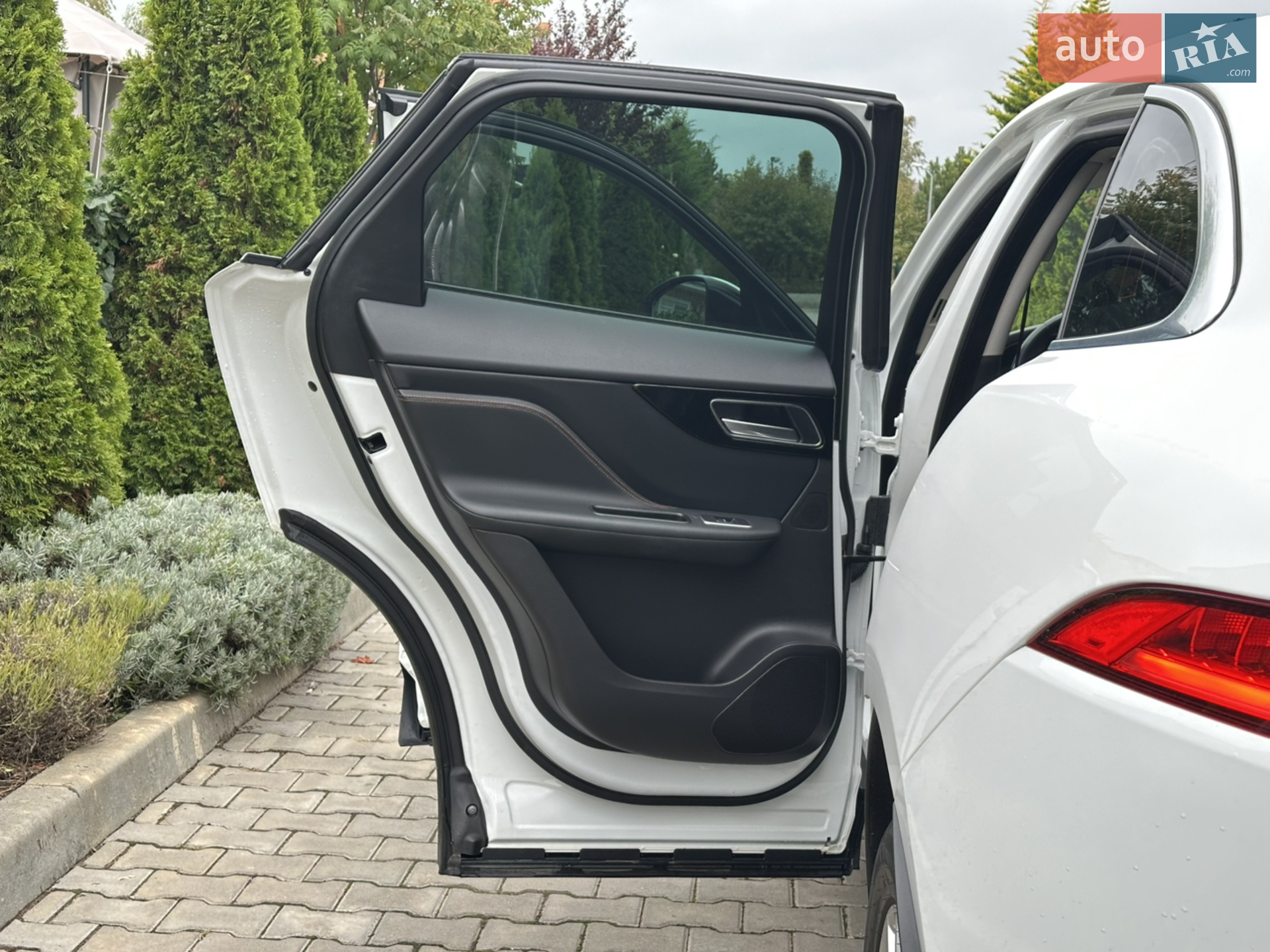 Jaguar F-Pace 2018 VIN SADCA2BN3JA284206 фото оголошення 29 з 70