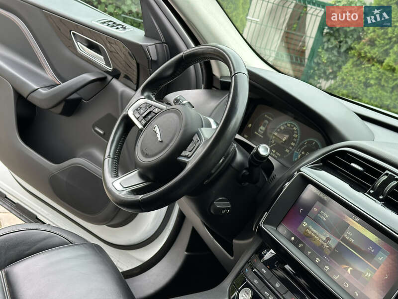 Внедорожник / Кроссовер Jaguar F-Pace 2018 в Одессе
