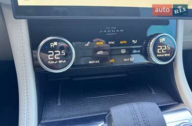 Позашляховик / Кросовер Jaguar F-Pace 2021 в 