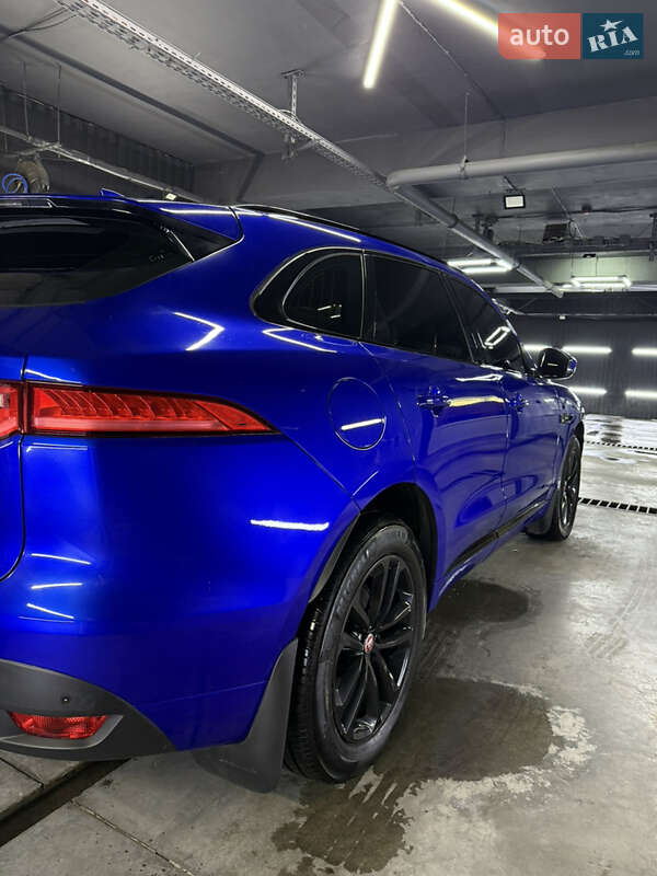 Позашляховик / Кросовер Jaguar F-Pace 2017 в Києві