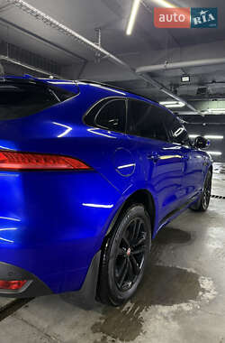 Позашляховик / Кросовер Jaguar F-Pace 2017 в 