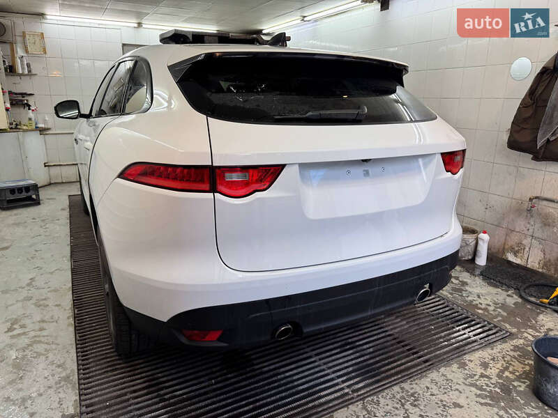 Позашляховик / Кросовер Jaguar F-Pace 2020 в Києві