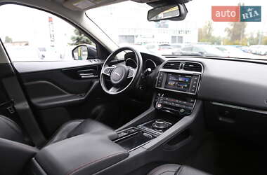 Позашляховик / Кросовер Jaguar F-Pace 2017 в 