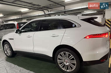 Позашляховик / Кросовер Jaguar F-Pace 2018 в 