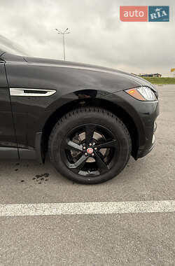 Внедорожник / Кроссовер Jaguar F-Pace 2016 в 