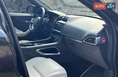 Внедорожник / Кроссовер Jaguar F-Pace 2016 в 
