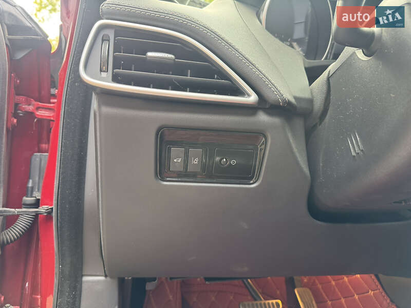 Позашляховик / Кросовер Jaguar F-Pace 2016 в Сумах фото 9 Позашляховик / Кросовер Jaguar F-Pace 2016 в Сумах