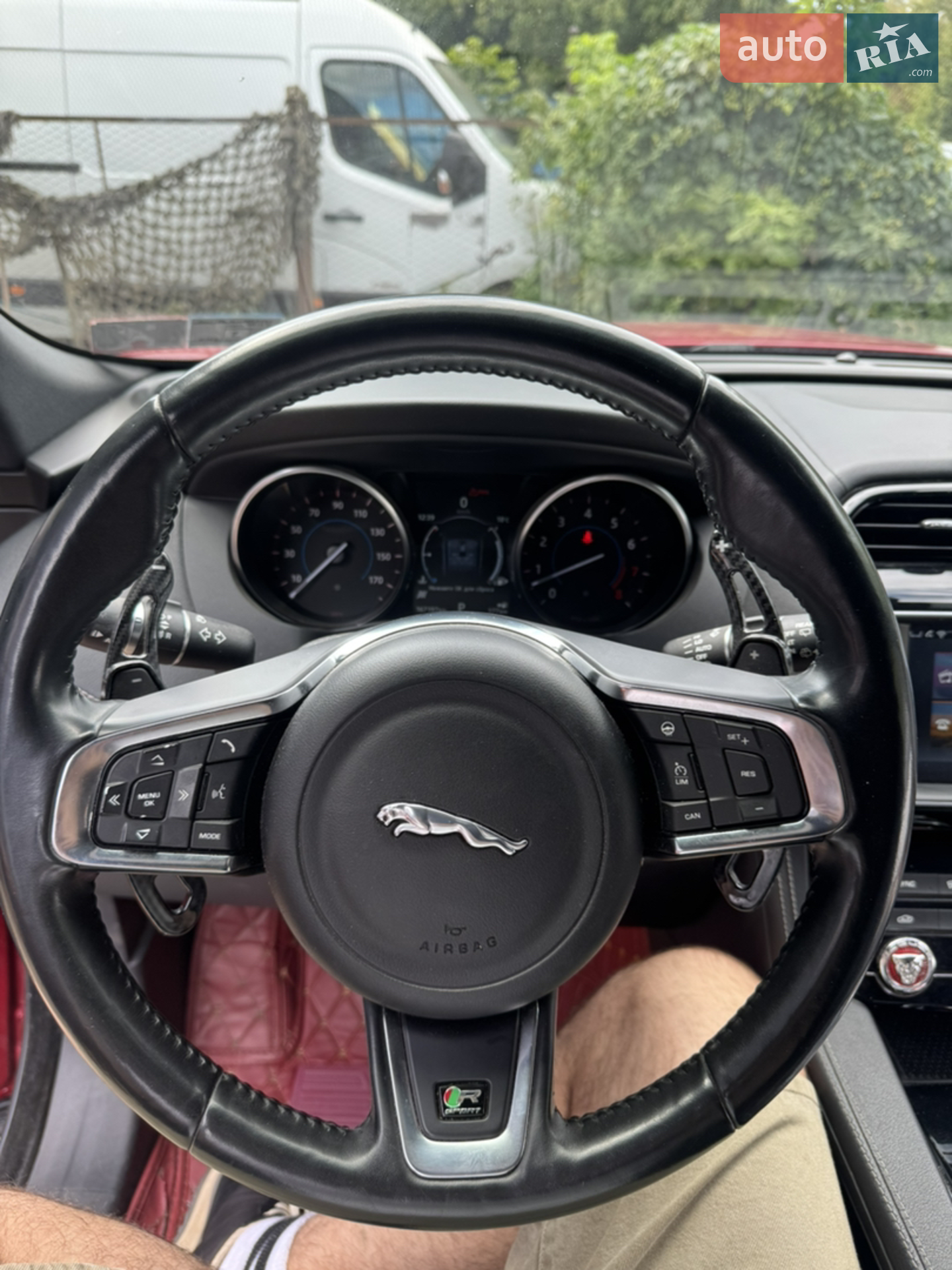 2016 Jaguar F-Pace - мініатюра 25