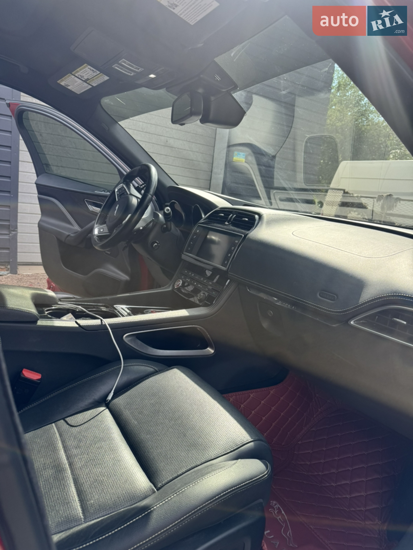 2016 Jaguar F-Pace - мініатюра 37