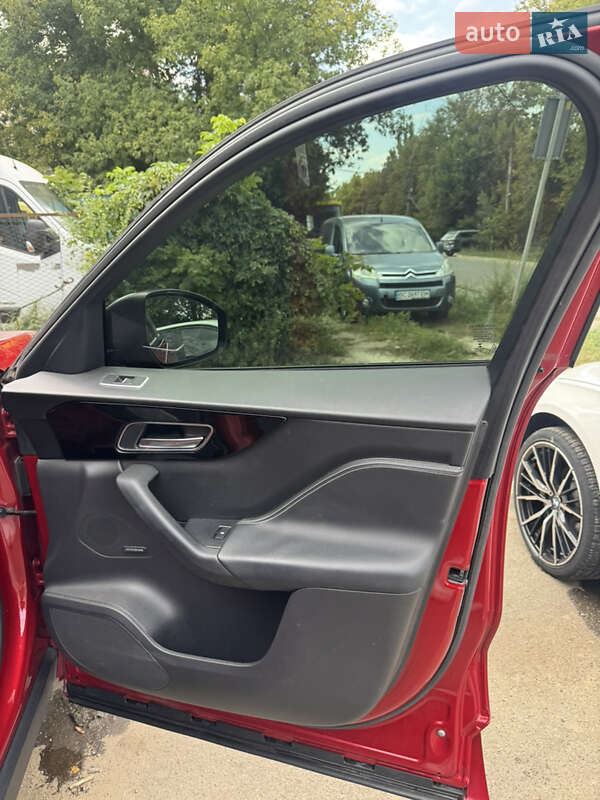 Позашляховик / Кросовер Jaguar F-Pace 2016 в Сумах фото 40 Позашляховик / Кросовер Jaguar F-Pace 2016 в Сумах