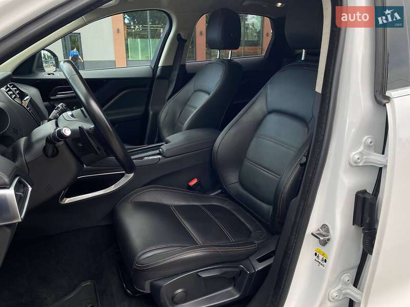 Позашляховик / Кросовер Jaguar F-Pace 2018 в Києві фото 17 Позашляховик / Кросовер Jaguar F-Pace 2018 в Києві