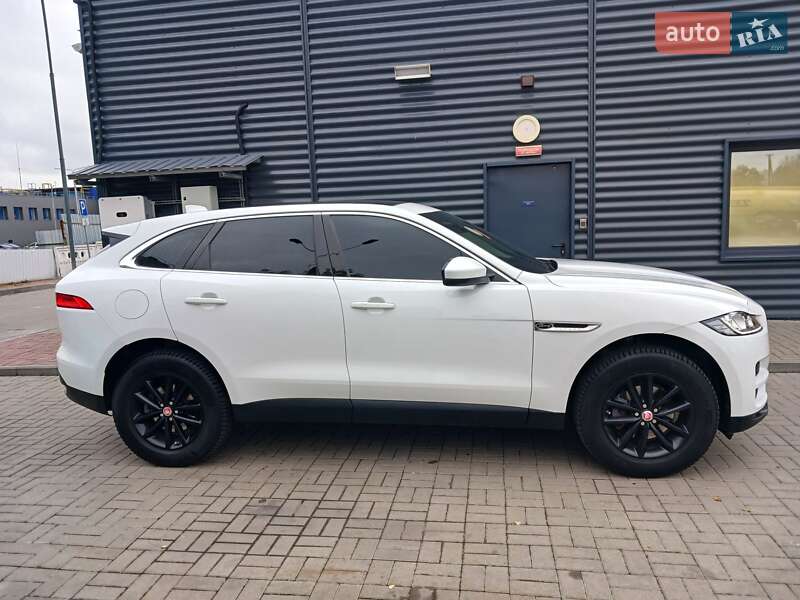 Jaguar F-Pace 2017