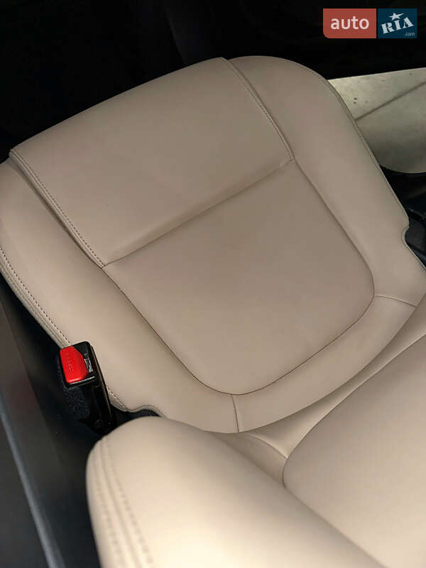 Позашляховик / Кросовер Jaguar F-Pace 2017 в Києві фото 11 Позашляховик / Кросовер Jaguar F-Pace 2017 в Києві