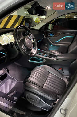 Позашляховик / Кросовер Jaguar F-Pace 2017 в Києві